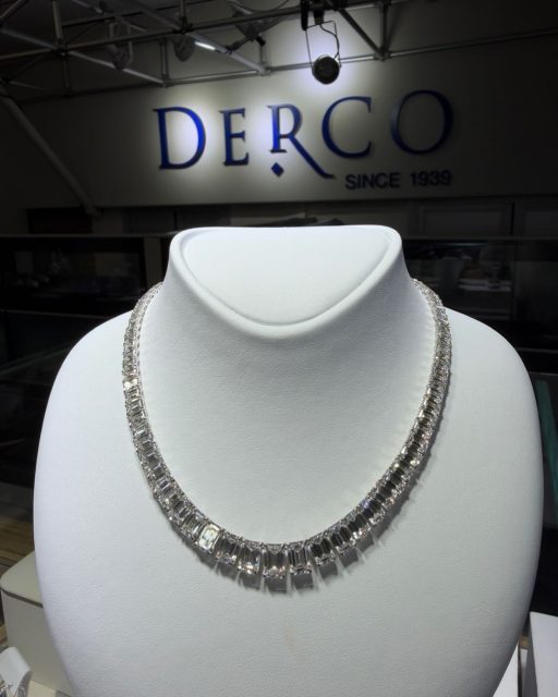 Yes, it’s true! We made your dream tennis necklace: 70 carats of emerald cut diamond perfection 💫💎

Style number: 5076949